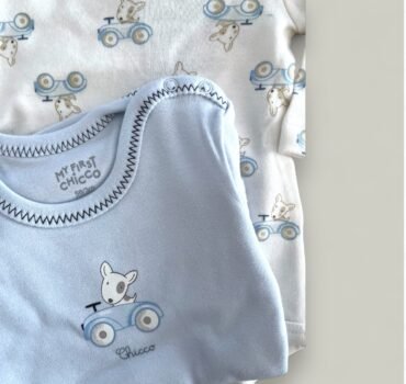 Комплект от 2 броя боди CHICCO - снимка 2 - Блеьо/боди за момче - Yomi.Kids