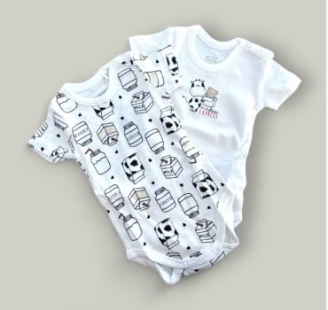 Комплект боди с кравички CHICCO - снимка 1 - Бельо/боди за момче/момиче - Yomi.Kids