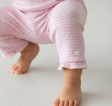 Кариран панталон с къдрици CHICCO