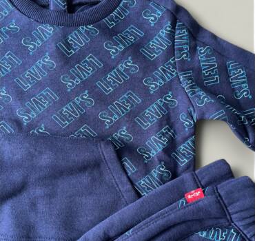 Бебешки спортен комплект за момче LEVIS от 2 части - снимка 3 - Комплекти за момче - Yomi.Kids