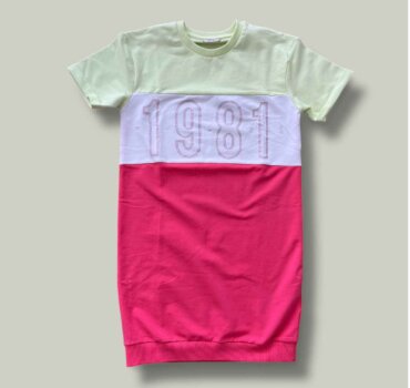 Детска спортна рокля GUESS - снимка 1 - Тийн момиче - Yomi.Kids