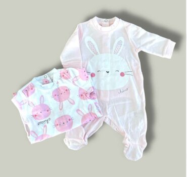 Комплект пижамки зайче CHICCO - снимка 1 - Новородено момиче - Пижами момиче - Yomi.Kids