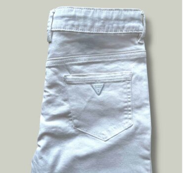 Детски дънки GUESS в бяло - снимка 2 - Тийн момиче - Yomi.Kids
