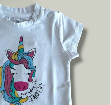 Тениска CHICCO Unicorn в бяло- снимка 2 - Тениски и потници за момиче - Yomi.Kids