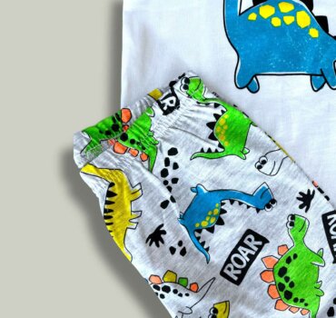 Пижама CHICCO Dino в бяло и сиво - снимка 3 - Пижами за момче - Yomi.Kids