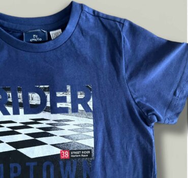 Тениска CHICCO Rider в наситено синьо - снимка 2 - Тениски и потници за момче - Yomi.Kids