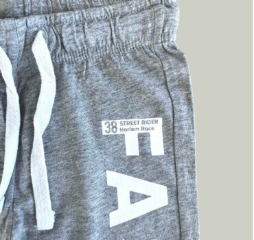 Къс панталон CHICCO Fast G в светло сиво - снимка 2 - Къси панталони за момче - Yomi.Kids